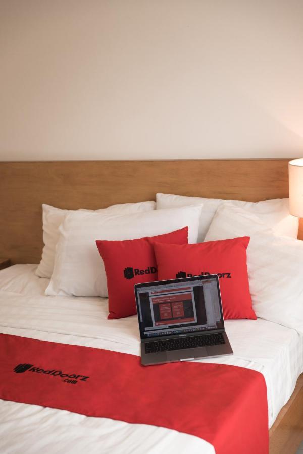 Reddoorz Plus & Cloud 9 Quang Trung Hotel Ho Chi Minh City Exterior photo